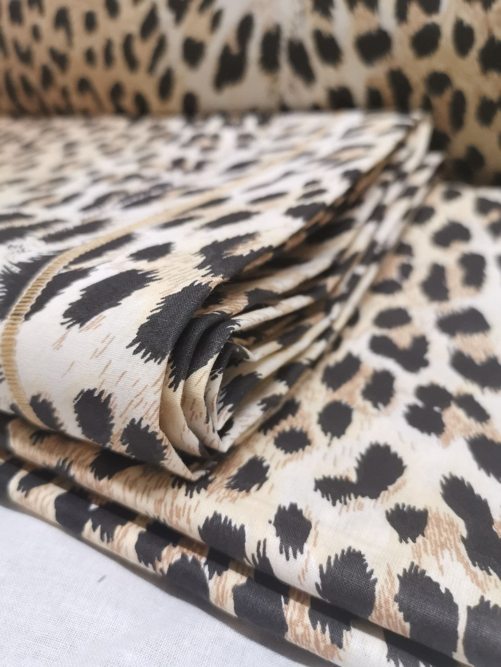 Completo lenzuola Piazza e Mezza con fantasia leopardata