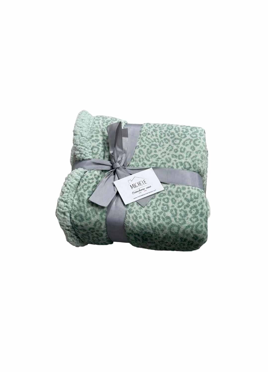Plaid Agnellato Green Safari – Fantasia Animalier Verde | Flanella e Interno Effetto Pelliccia 130×160 cm
