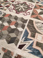 Tappeto in ciniglia con base antiscivolo serie Maioliche per la camera e il soggiorno