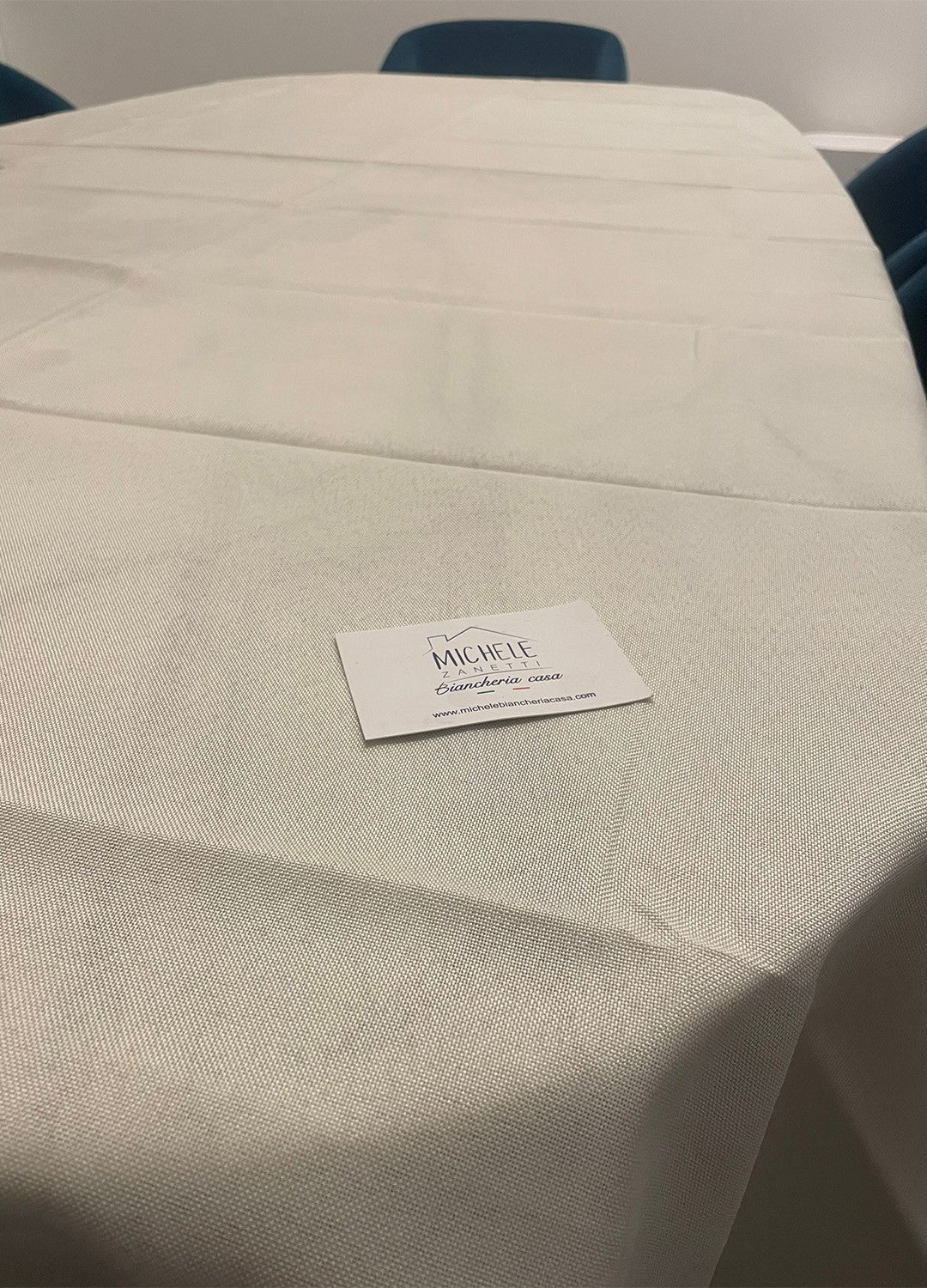 Tovaglia antimacchia in tinta unita serie Charlotte, colore corda, grigio o rosso