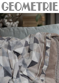 Plaid Geometrie, dimensioni 130x160 cm, con colori tenui a forma geometrica