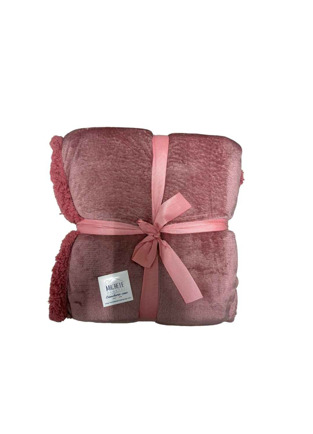 Coperta matrimoniale Norway in tinta unita, in flanel e agnellato internamente