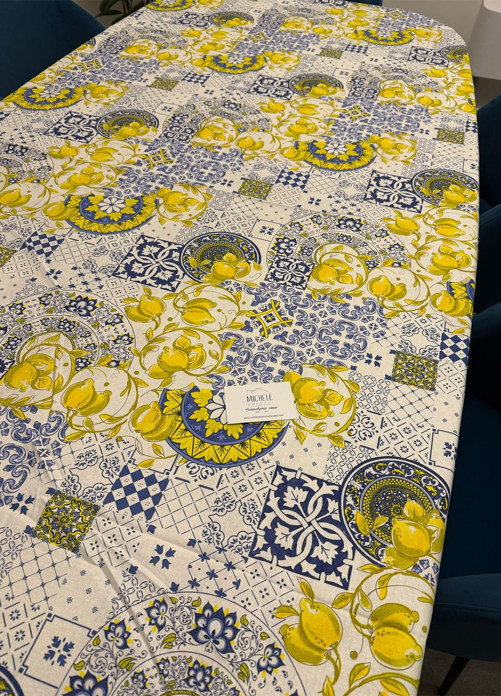 Tovaglia in puro cotone fantasia Limoncello, disponibile in diverse misure