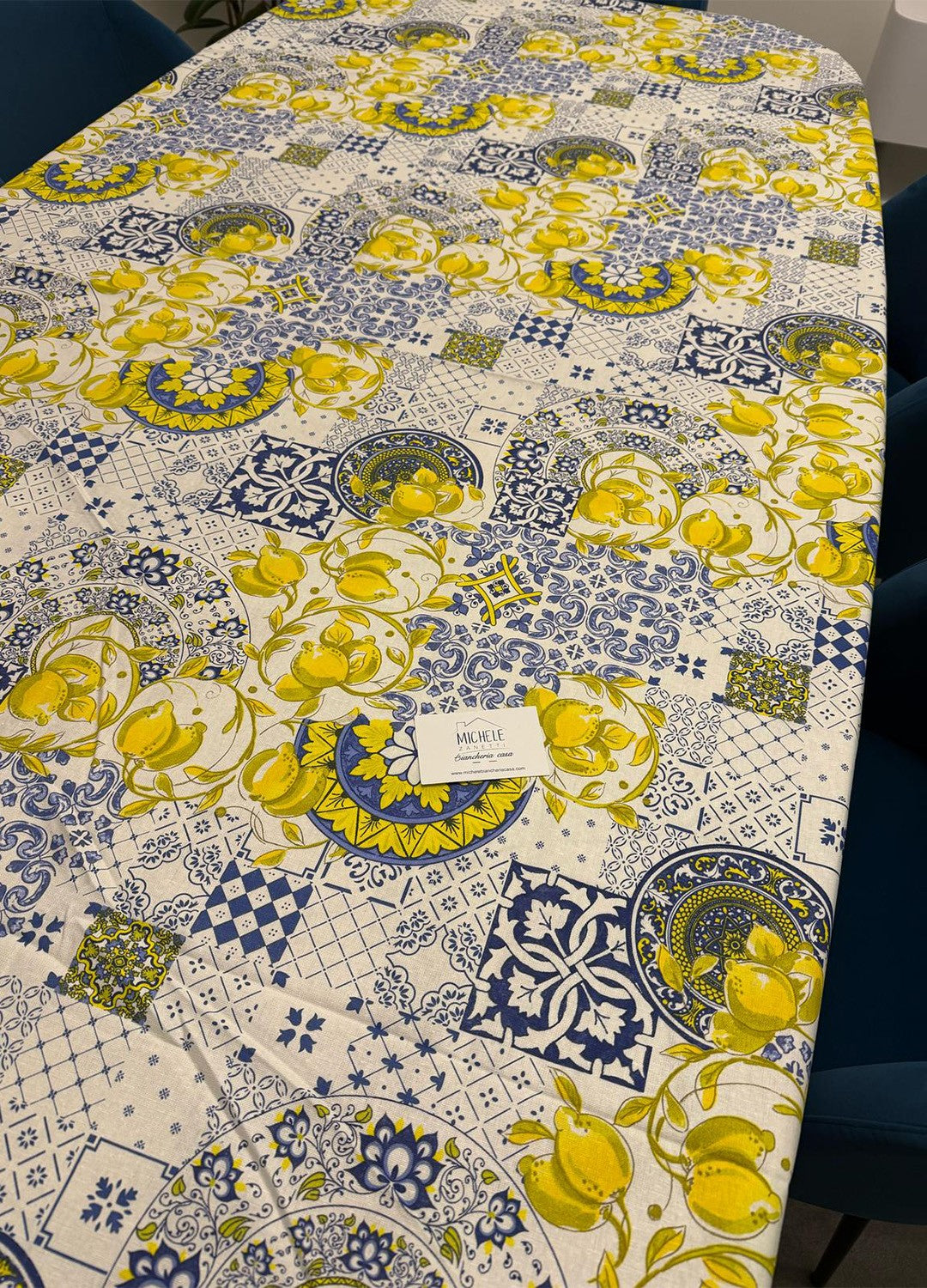 Tovaglia in puro cotone fantasia Limoncello, disponibile in diverse misure