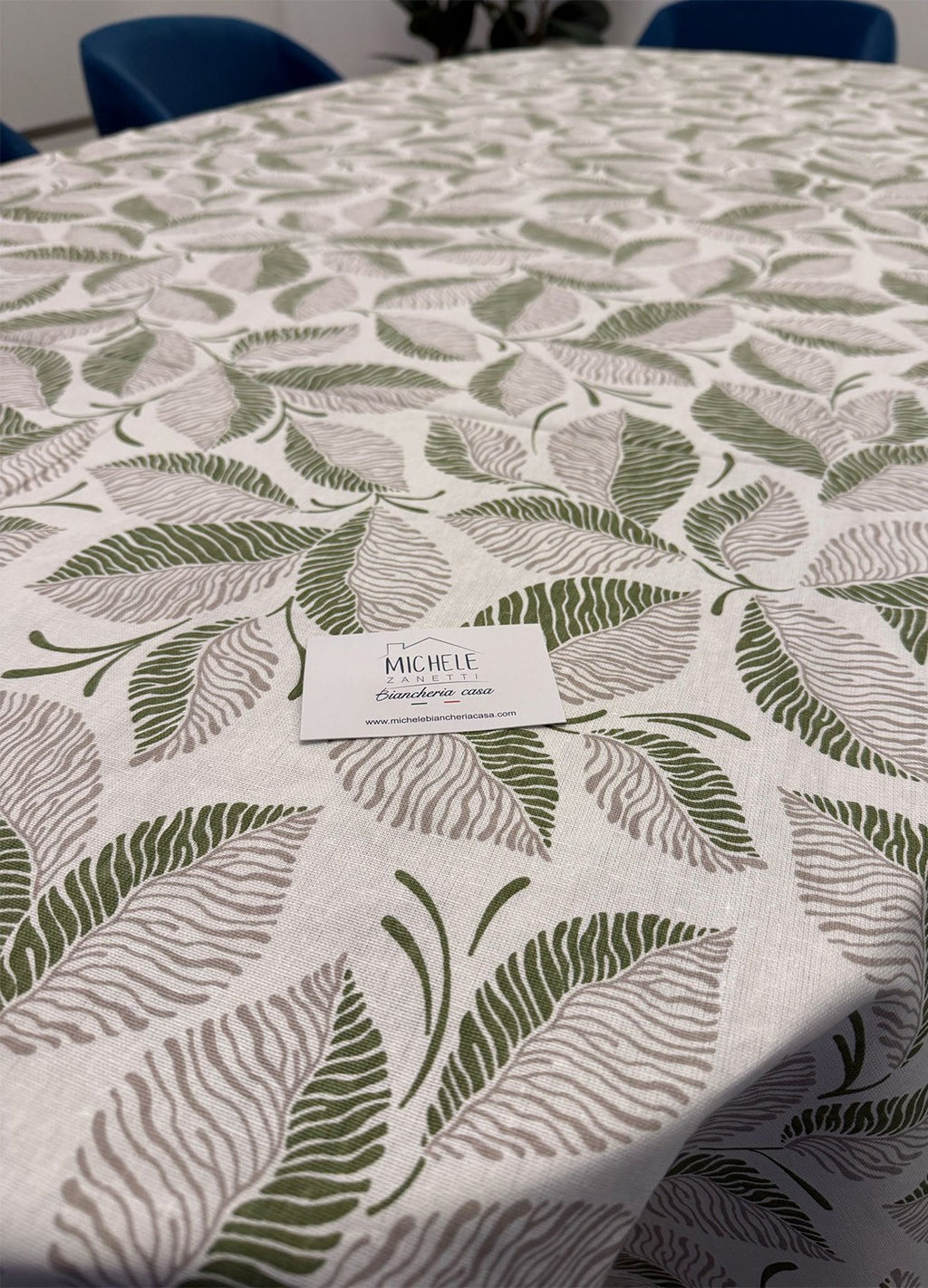 Tovaglia in puro cotone fantasia Felce Verde, disponibile in diverse misure