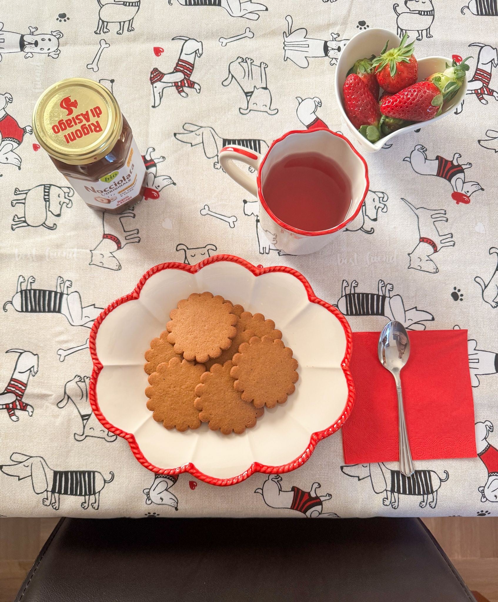 Tovaglia in misto cotone, fantasia con Cagnolini - Disponibile per 6 o 8-12 persone