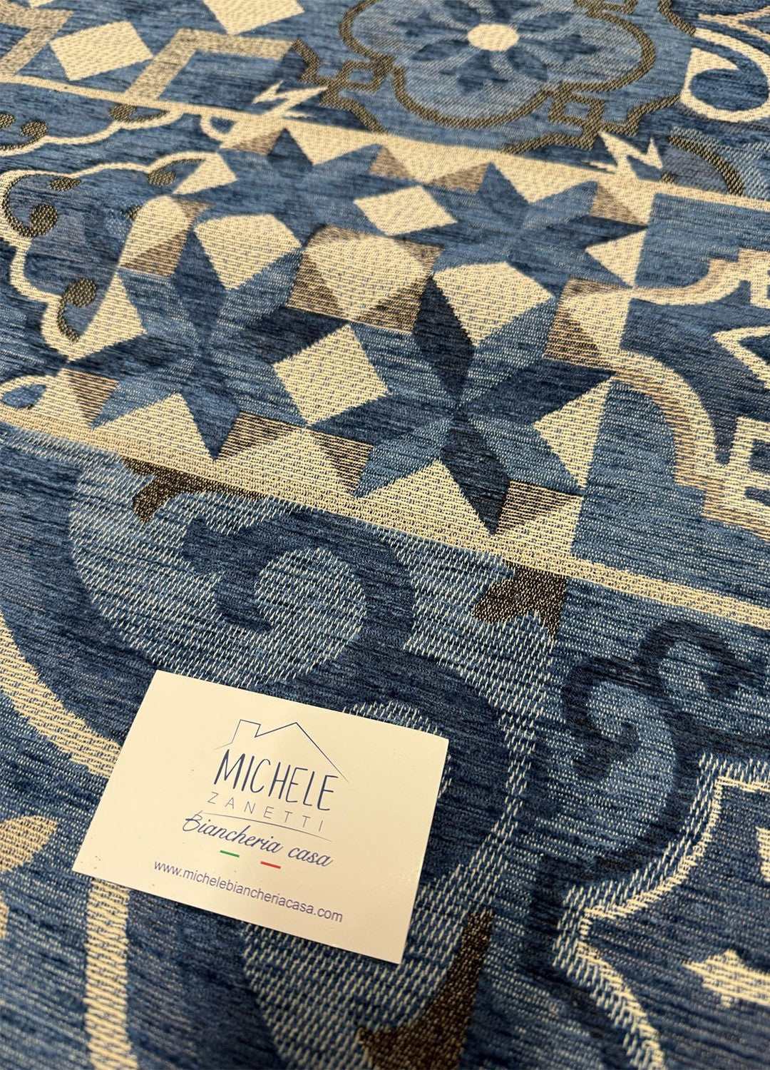 Tappeto in ciniglia con base antiscivolo serie Cementine