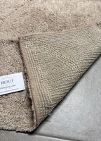 Tappeto bagno in tinta unita serie Cleo, con antiscivolo