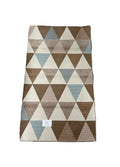 Tappeto in ciniglia con base antiscivolo serie Triangoli per la camera da letto o il soggiorno