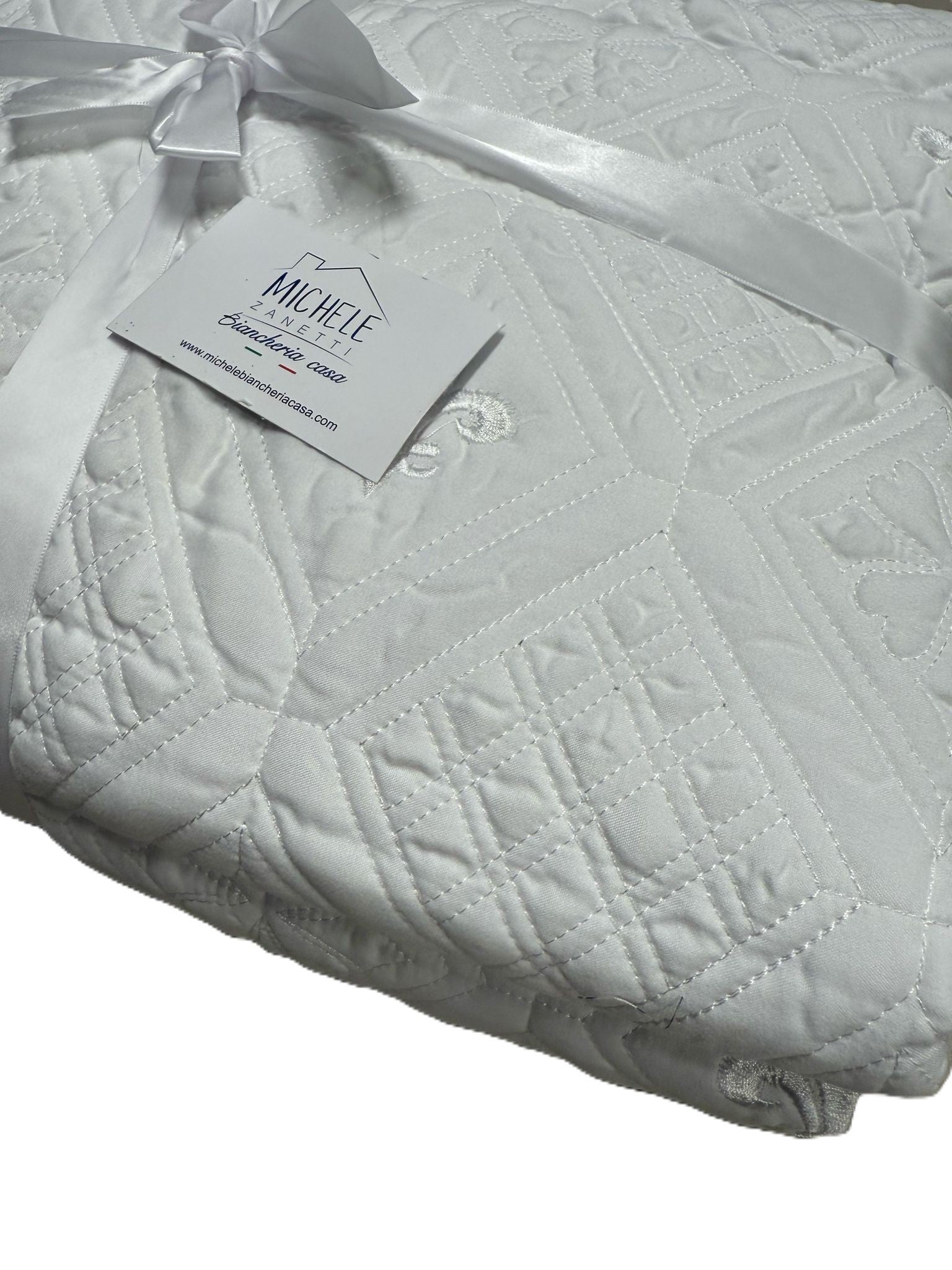 Trapuntino matrimoniale in morbida microfibra, fantasia Fiorentino, colore bianco