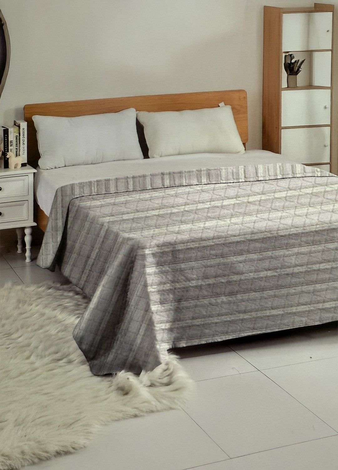 Trapuntino matrimoniale in morbida microfibra, fantasia Riga