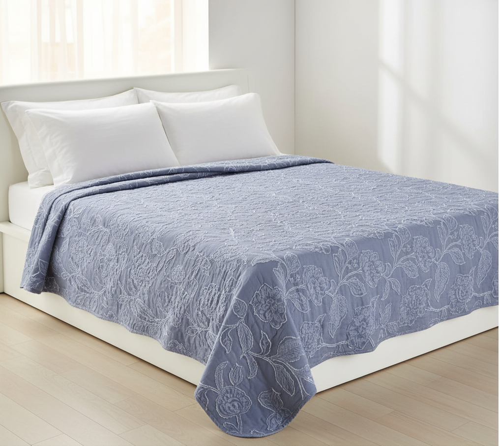 Trapuntino Gerbere in Jacquard Fil Coupè, colore Grigio, con trapuntatura sonic e bordo cucito – 255x260 cm