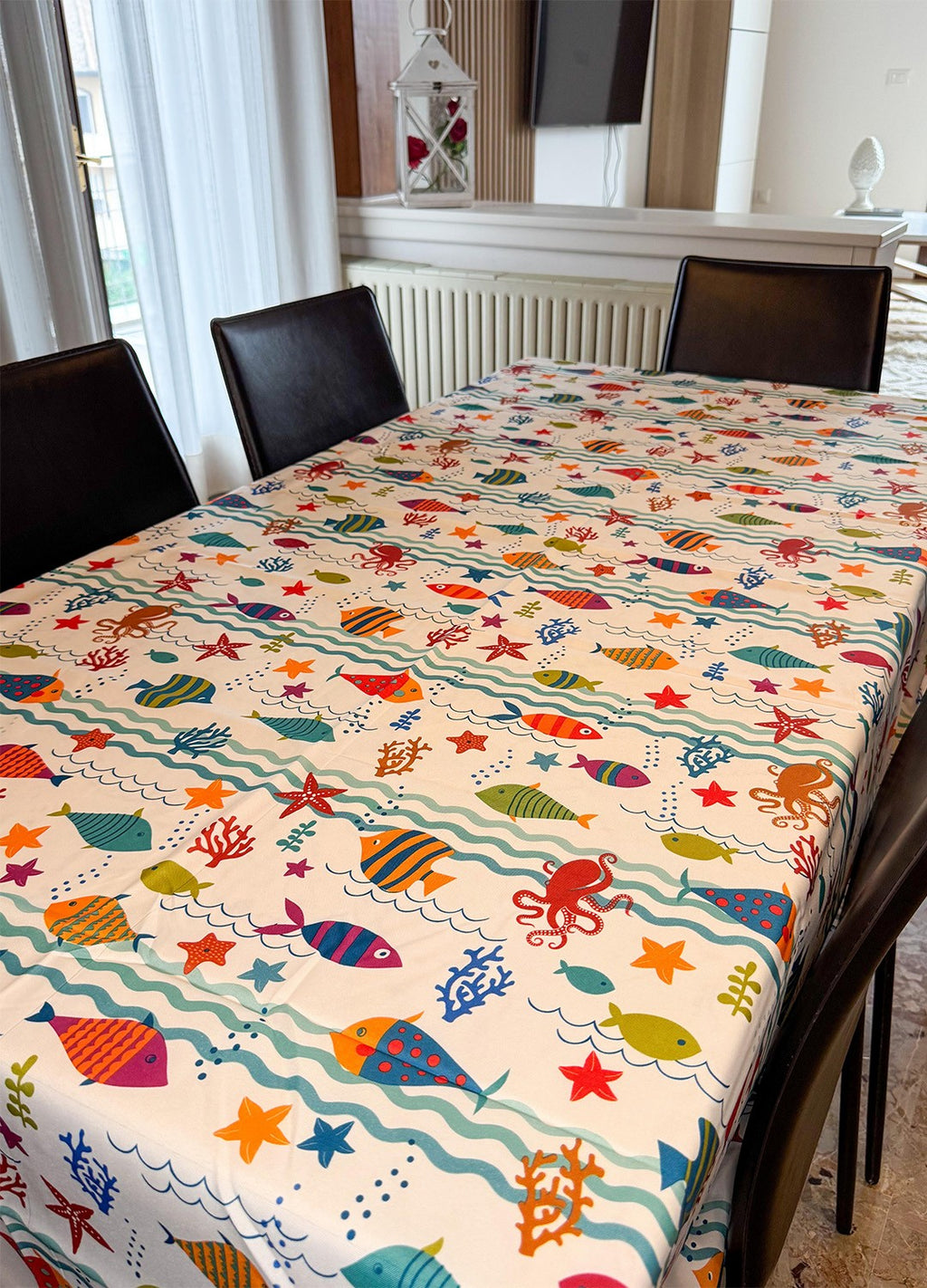 Tovaglia antimacchia fantasia Mare, da 6 o 8/12 persone