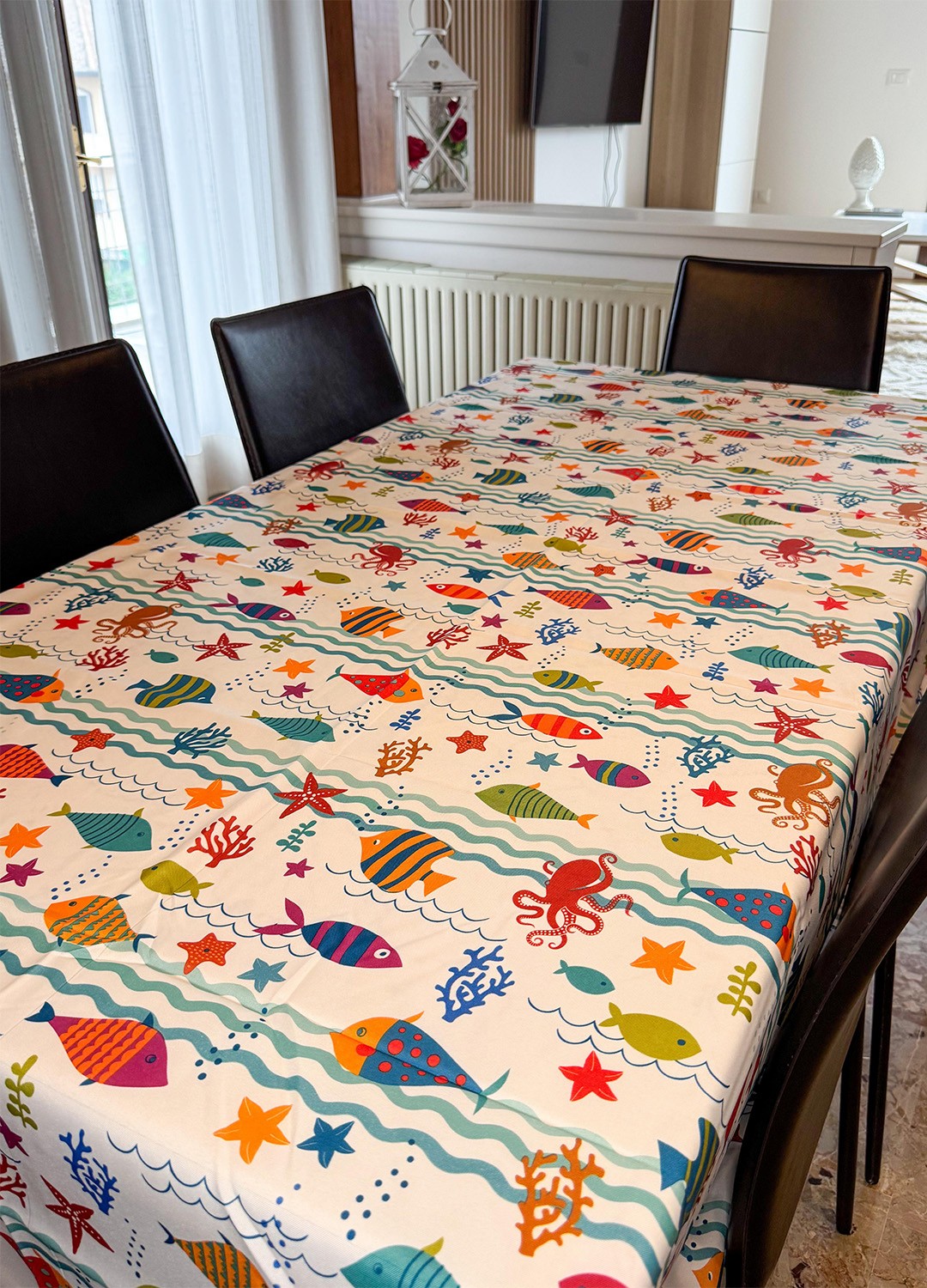 Tovaglia antimacchia fantasia Mare, da 6 o 8/12 persone