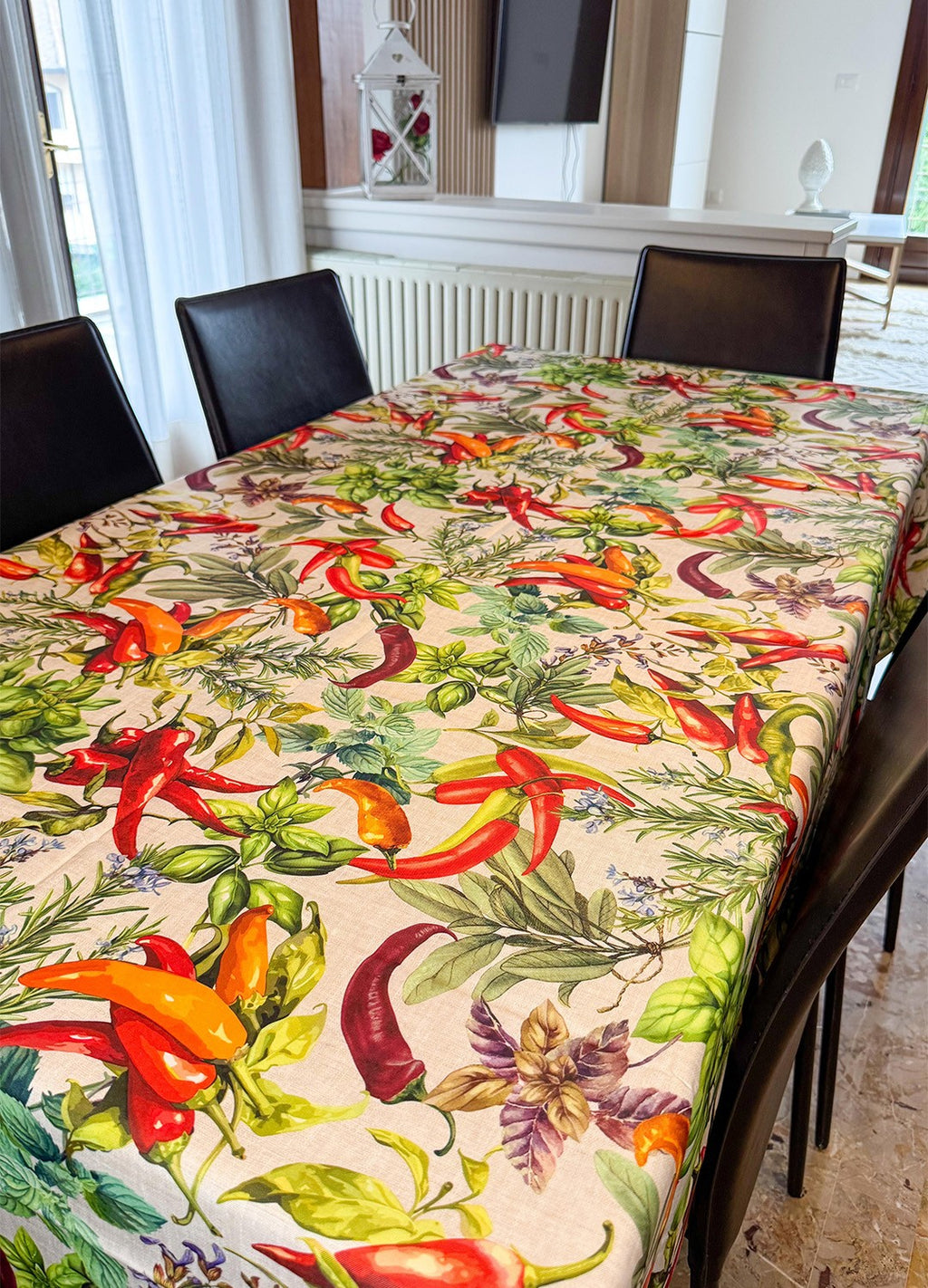 Tovaglia antimacchia fantasia Peperoncini, da 6 o 8/12 persone