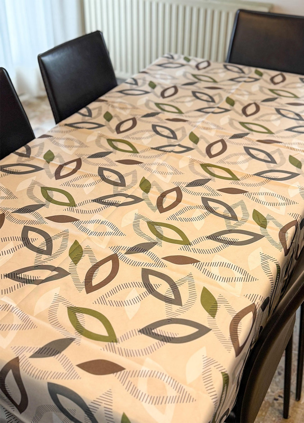 Tovaglia antimacchia fantasia Foglie Stilizzate, da 6 o 8/12 persone