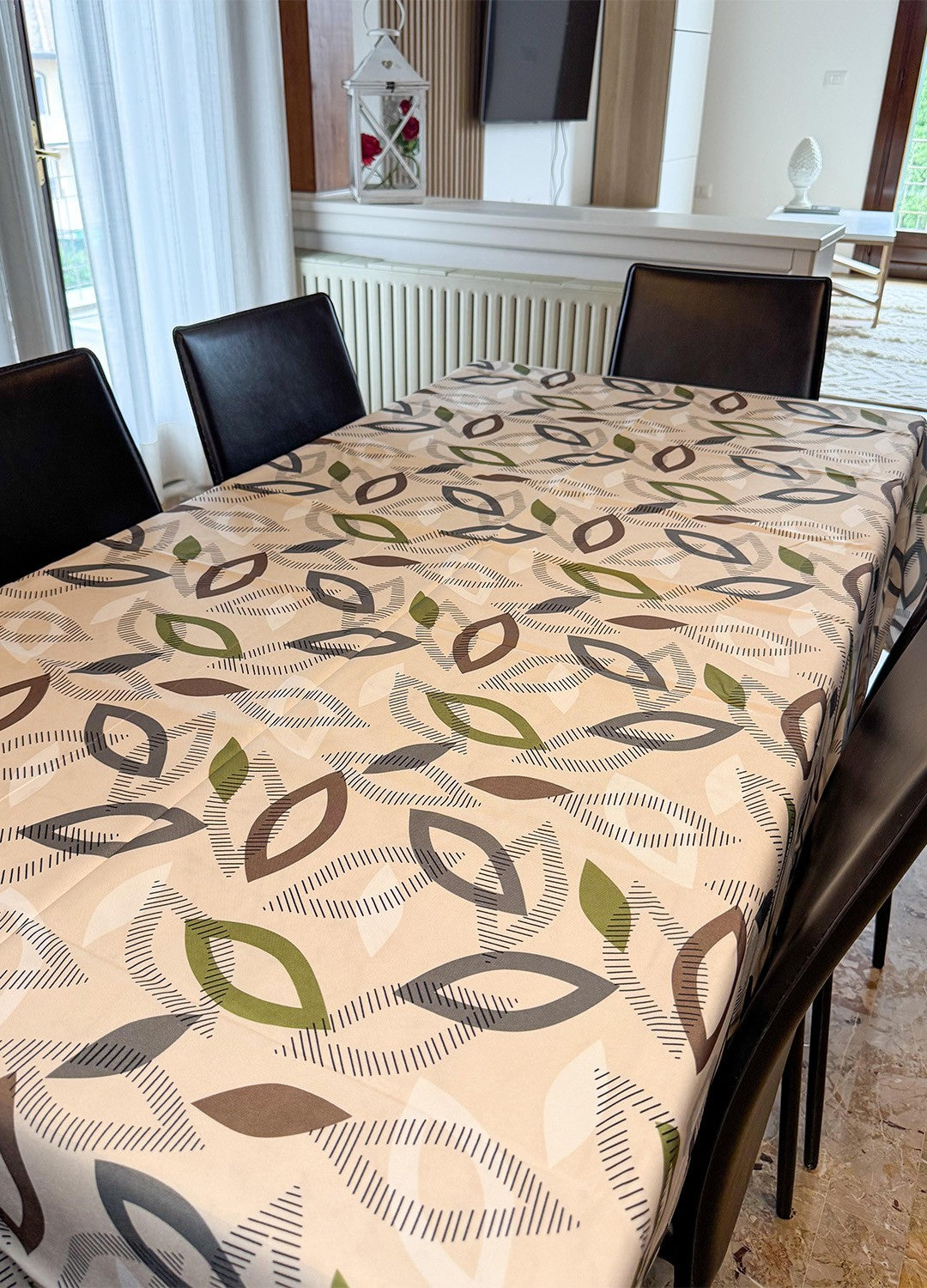 Tovaglia antimacchia fantasia Foglie Stilizzate, da 6 o 8/12 persone