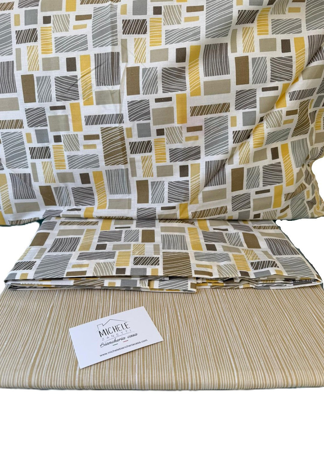 Completo matrimoniale 100% cotone percalle, detto anche a pelle d'uovo, fantasia Mosaico