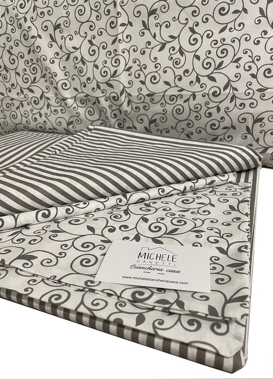 Completo Lenzuola letto Piazza e Mezza in cotone con fantasia serie Stefy, colore Beige o Grigio