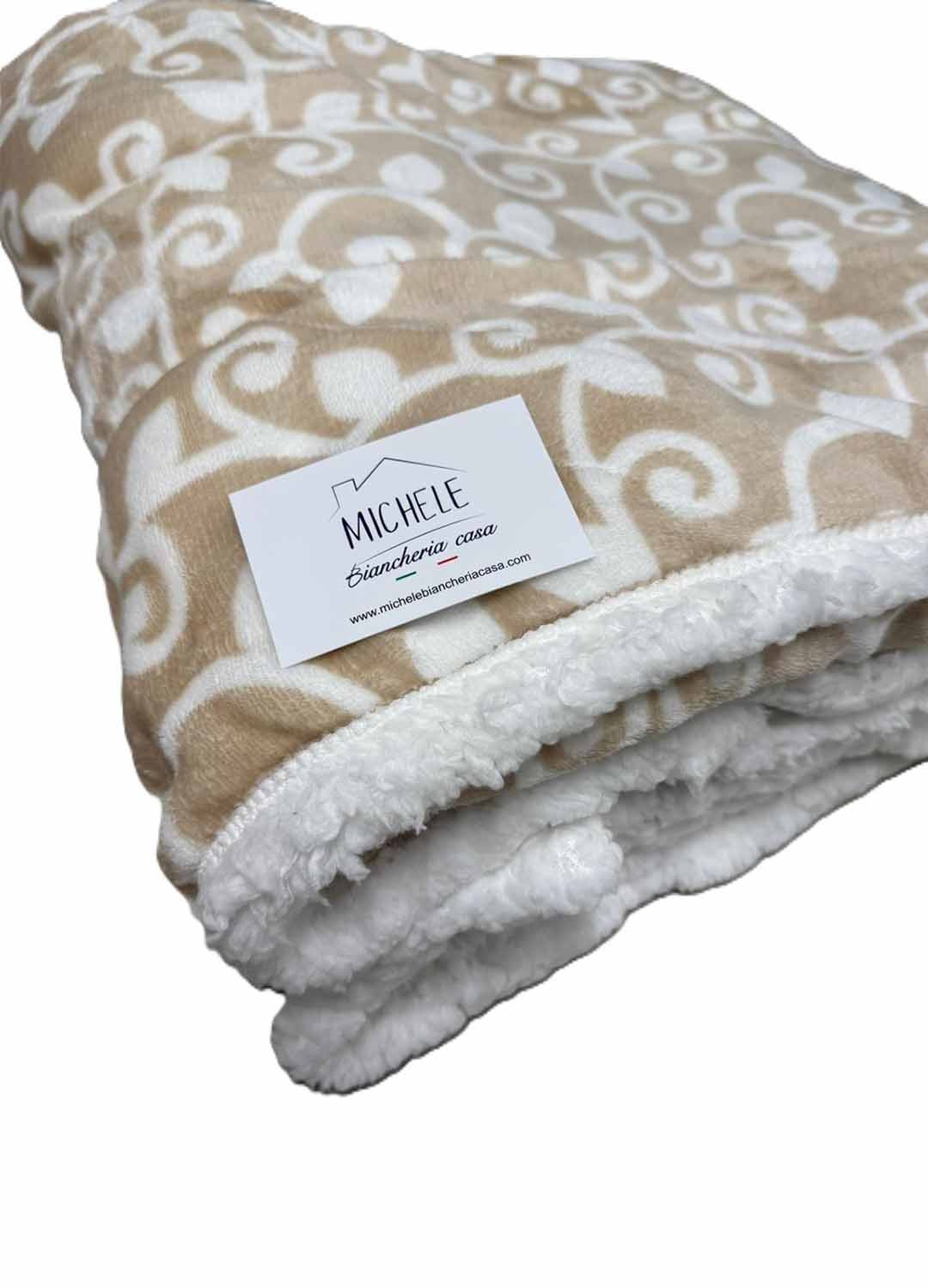 Coperta matrimoniale fantasia Arabesco, modello Super Soft, in morbido agnellato