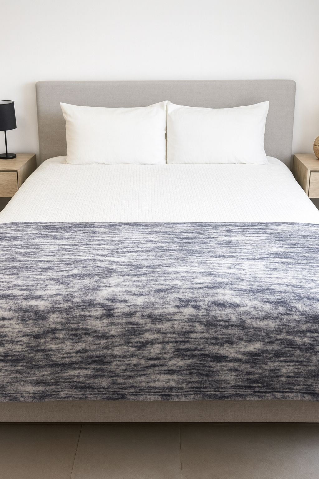 Coperta Matrimoniale Agnellata “Polar Grey” – Effetto Marmorizzato, Morbida Coral & Pelliccia 210x230 cm