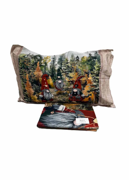 Copripiumino Matrimoniale Natalizio in Cotone 100%, Stampa Digitale con Gnomi e Bosco Innevato