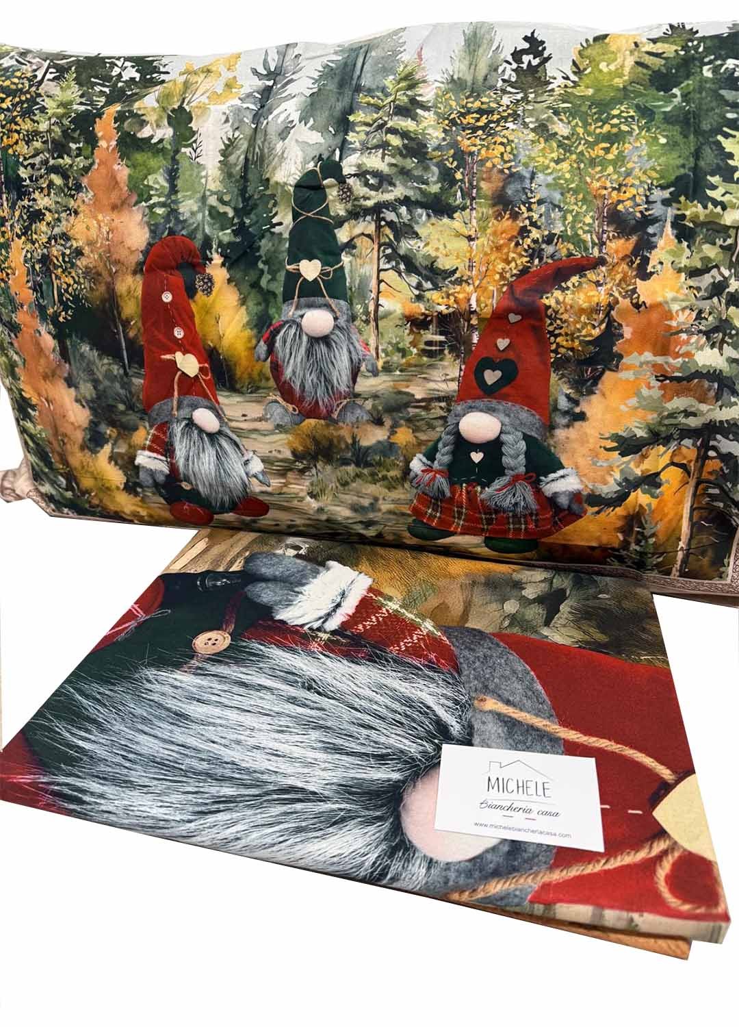 Copripiumino Matrimoniale Natalizio in Cotone 100%, Stampa Digitale con Gnomi e Bosco Innevato