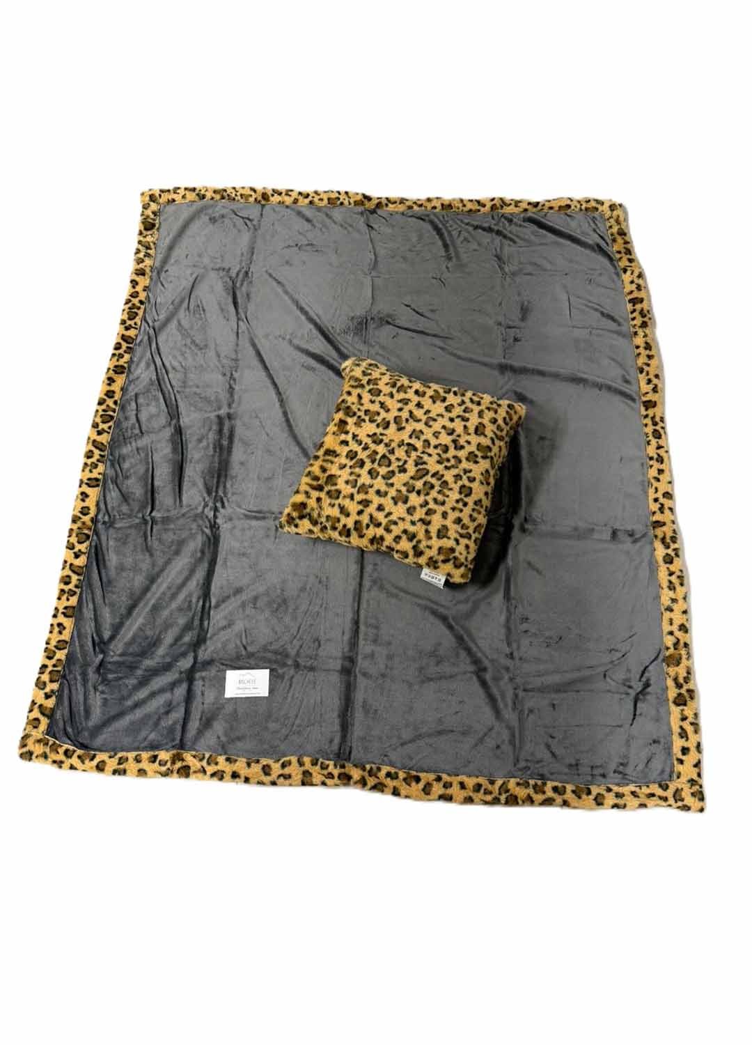 Plaid 130x160 cm in Flanella Morbida con Cuscino 40x40 – Fantasia Animalier Leopardo