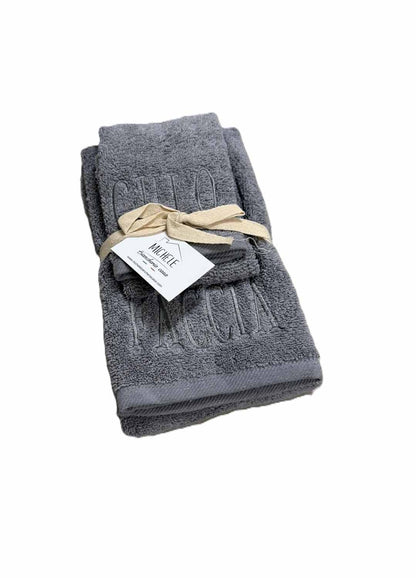 Coppia Asciugamani Viso + Ospite in Spugna 500 gr – Morbidi, Assorbenti, Ricamati – Grigio Elegante