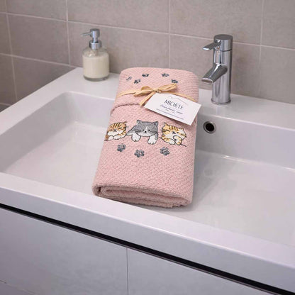 Set Asciugamani Viso + Ospite 100% Cotone 500 gr – Ricamo Gattini Sweet Kittens